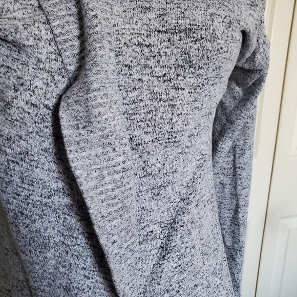 Gray cardigan - Picture 8 of 11